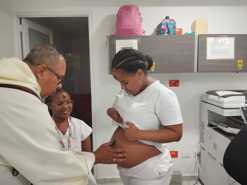 851ef225-d131-40e1-be94-0e145c4e7b5b